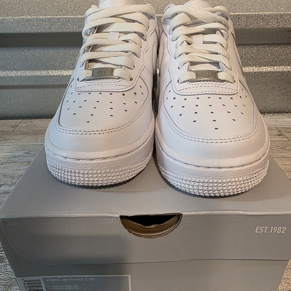 Nike Women's Air Force 1 White On White Sneakers - Picture 4 of 10